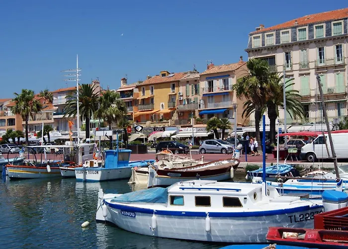 Magnificent Of 20 M With Terrace * Bandol