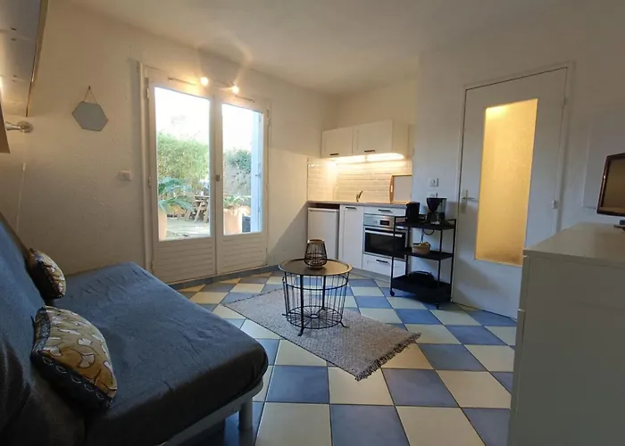 Magnificent Of 20 M With Terrace Apartmán