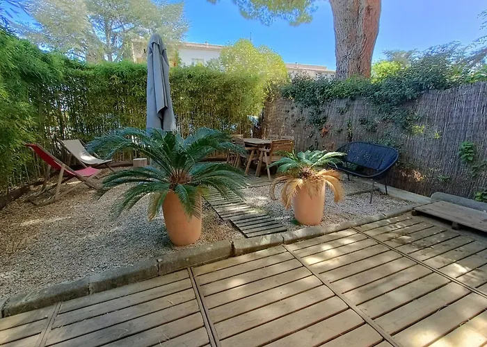 Magnificent Of 20 M With Terrace Apartmán Bandol